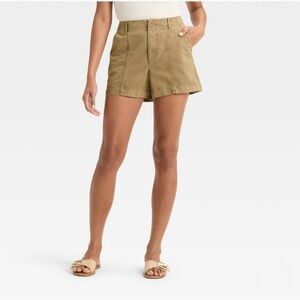 Women's High-Rise Trouser Shorts  Universal Thread Brown